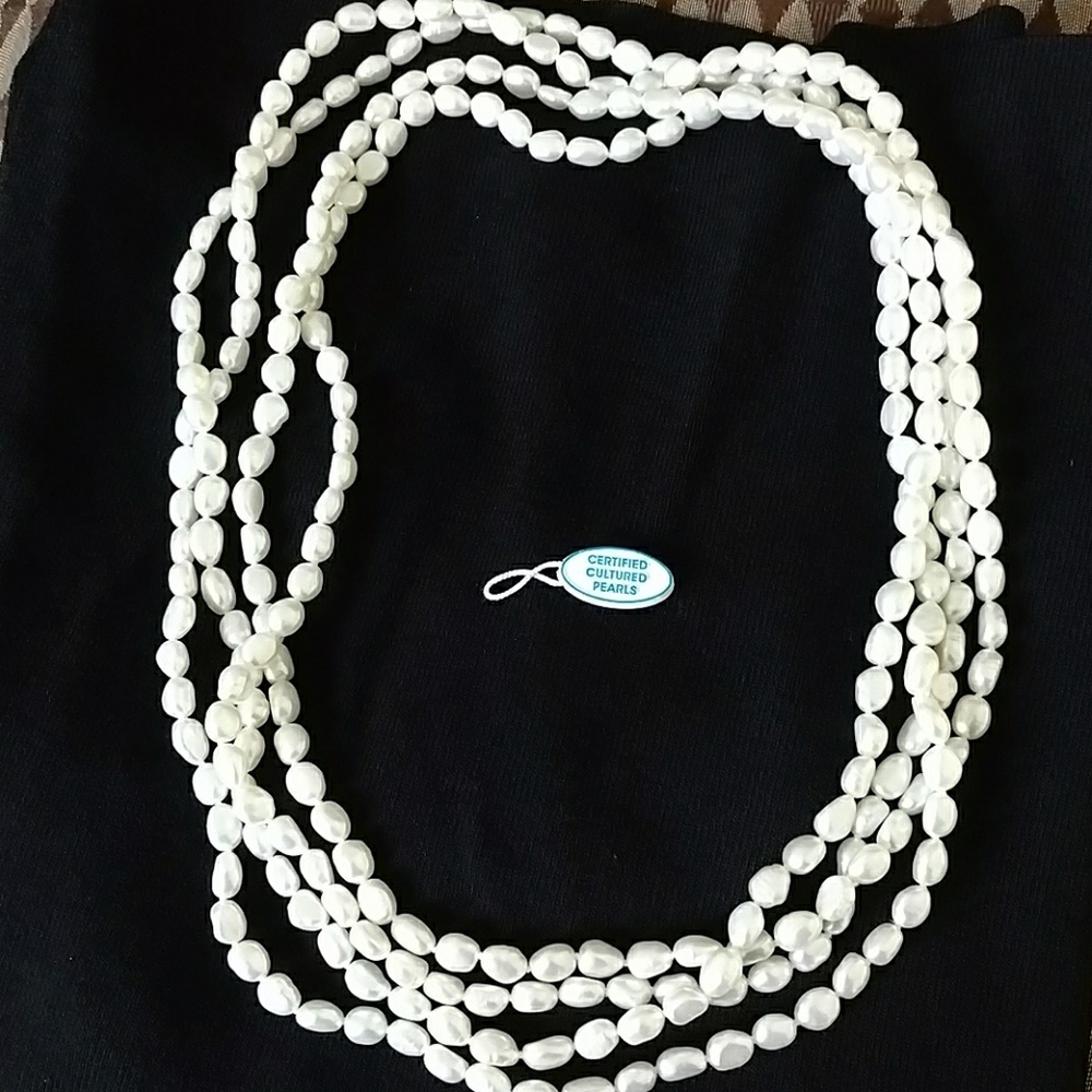 Certified Cultured Pearl Necklace by O T 📿